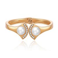 alliage de zinc bracelet manchette, avec perle de plastique, Placage, bijoux de mode & pour femme & avec strass, doré, Vendu par PC