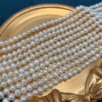 Perlas Redondas Freshwater, Perlas cultivadas de agua dulce, Bricolaje, Blanco, 4-5mm, Vendido para 38 cm Sarta