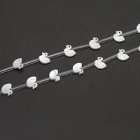 Perline conchiglia in bianco naturale , bianco conchiglia, Anatra, DIY, bianco, 9x9x2mm, 15PC/filo, Venduto per 38 cm filo