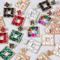Rhinestone náušnice, Zinek, módní šperky & pro ženy & se skleněnou drahokamu, více barev na výběr, 62x42mm, Prodáno By Pair