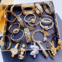 laiton bracelet ordinaire, avec perle de plastique, Plaqué d'or 18K, envoyé au hasard & bijoux de mode & pavé de micro zircon & pour femme, 10PC/lot, Vendu par lot