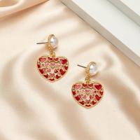 Zinc Alloy Drop Earrings with Plastic Pearl Heart gold color plated for woman nickel lead & cadmium free Sold By Pair