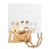 aleación de zinc Aretes, pendiente, con Perlas plásticas, chapado en color dorado, 6 piezas, dorado, libre de níquel, plomo & cadmio, Vendido por Set