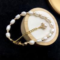Bracelet en perles de culture d'eau douce, perle d'eau douce cultivée, avec fer, avec 1.57 chaînes de rallonge, Placage de couleur d'or, bijoux de mode, blanc, Vendu par Environ 16 cm brin