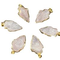 quartz rose Pendentif, avec laiton, pointe de flèche, Placage de couleur d'or, unisexe, rose, 28-30mmx16mm, Vendu par PC