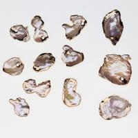 Pendentifs perles d'eau douce, perle d'eau douce cultivée, avec laiton, Irrégulière, Placage de couleur d'or, bijoux de mode & DIY, 10x20-15x25mm, Vendu par PC