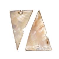 Pendentifs coquillage, laiton, avec coquille, triangle, blanc, 61x36x3mm, Vendu par PC