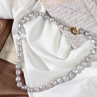 Collier de chaîne en laiton de perles d'eau douce, perle d'eau douce cultivée, avec laiton, baroque, pour femme, gris, 8-9mm, Vendu par 42 cm brin