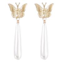 Boucles d'oreilles en alliage de zinc, avec Plastique ABS perle, papillon, bijoux de mode & pour femme, doré, 72x24mm, Vendu par paire