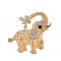 Zinc Alloy Brooches Elephant gold color plated Unisex & faceted & with rhinestone nickel lead & cadmium free Sold By PC