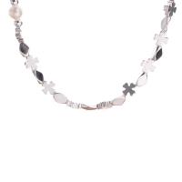 Collar de Latón, metal, con Perlas plásticas, Trébol de cuatro hojas, chapado en color de plata, Estilo coreano & para mujer, longitud aproximado 19.6 Inch, Vendido por UD