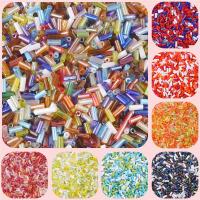 Blandet Glass Seed Beads, Glasperler, du kan DIY, flere farver til valg, 2x5mm, Ca. 1300pc'er/Bag, Solgt af Bag