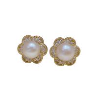 Boucles d'oreilles en perles d'eau douce, perle d'eau douce cultivée, avec zircon cubique & or 18K, fleur, pour femme, blanc, 8-9mm, Vendu par paire