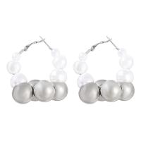 Boucles d'oreilles en alliage de zinc, avec Plastique ABS perle, bijoux de mode & pour femme, blanc, 48x43mm, Vendu par paire
