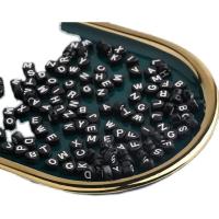 Perles acrylique alphabet, coeur, DIY & avec le motif de lettre, plus de couleurs à choisir, 7mm, Vendu par sac