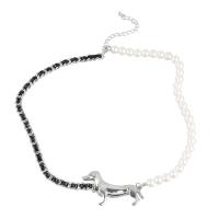 Plastik perle halskæde, Zinc Alloy, med Syntetisk læder & ABS plastik perle, med 3.11 extender kæde, Hund, mode smykker & for kvinde, 37mm, Længde 21.22 inch, Solgt af PC