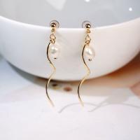 Freshwater Pearl Earrings, Brass, with Freshwater Pearl, plated, fashion jewelry & different styles for choice & for woman, golden, 53mm, Sold By Pair