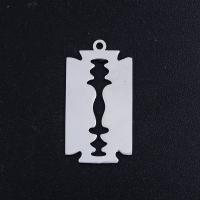 Stainless Steel Pendants 201 Stainless Steel Razor Blade Vacuum Ion Plating fashion jewelry & DIY & Unisex Sold By Bag