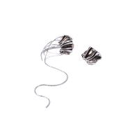 Boucles d'oreilles asymétriques, laiton, Placage de couleur platine, pour femme, 26x24mm, Vendu par paire