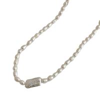 Freshwater Pearl Brass Chain Necklace, Pérolas de água doce, with cobre, cromado de cor dourada, Estilo coreano & para mulher, comprimento Aprox 16.5 inchaltura, vendido por PC