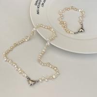 Natural Freshwater Pearl Necklace with Zinc Alloy Heart Korean style & with magnetic & for woman Sold By PC