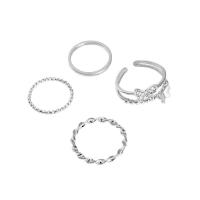 Juego de anillos de aleación de zinc, Mariposa, chapado en color de platina, 4 piezas & para mujer, libre de níquel, plomo & cadmio, tamaño:6-8, Vendido por Set