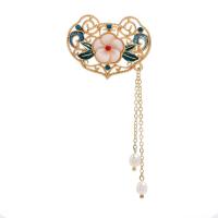 Zinc Alloy Brooches with Shell & Freshwater Pearl hand drawing Unisex & with rhinestone multi-colored Sold By PC