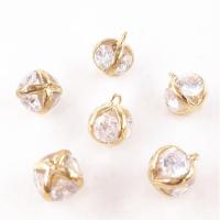 Zinc Alloy Rhinestone Pendants plated with rhinestone golden Sold By PC