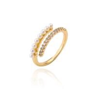 Messing Manchet Finger Ring, met Plastic Pearl, gold plated, Verstelbare & micro pave zirconia & voor vrouw, 18mm, Verkocht door PC