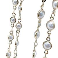 Messing dekorative kæde, med Plastic Pearl, forgyldt, flere farver til valg, Solgt af m