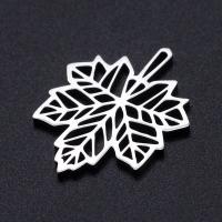 Stainless Steel Pendants 304 Stainless Steel Maple Leaf Vacuum Ion Plating fashion jewelry & polished & DIY & Unisex Sold By Bag