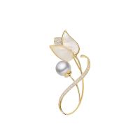 Shell Brooch Brass with Shell Pearl & White Shell Flower 18K gold plated micro pave cubic zirconia & for woman Sold By PC