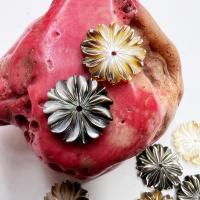 Black-Lip-Shell calotte de perle, fleur, gravé, DIY, couleurs mélangées, 12mm, Vendu par PC