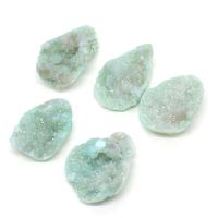 Pendentif en agate de quartz glacé, agate quartz de glace, Irrégulière, unisexe, vert clair, 20x25-23x30mm, Vendu par PC