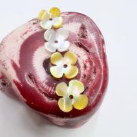 Natural Sea Shell gyöngyök, Héj, Virág, Faragott, DIY, sárga, 10mm, Által értékesített PC
