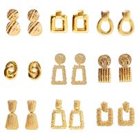 Boucles d'oreilles en alliage de zinc, Placage, bijoux de mode & styles différents pour le choix & pour femme, plus de couleurs à choisir, Vendu par paire