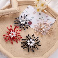 Crystal Brooch Zinc Alloy with Crystal & Plastic Pearl for woman nickel lead & cadmium free Sold By PC