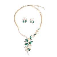 Crystal Jewelry Sets Stud Earring & necklace Zinc Alloy with Crystal zinc alloy lobster clasp zinc alloy post pin for woman & with rhinestone 5-30mm Length 52 cm Sold By Set
