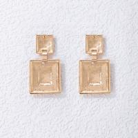 Boucles d'oreilles en alliage de zinc, Placage de couleur d'or, bijoux de mode & pour femme, doré, 65x33mm, Vendu par paire