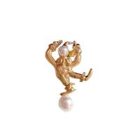 Plastic Pearl Brooch Zinc Alloy with Plastic Pearl clown gold color plated fashion jewelry & Unisex nickel lead & cadmium free Sold By Lot