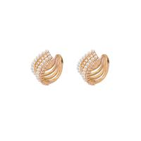 Pendientes Ear Cuff, metal, con Perlas plásticas, chapado en oro de 14 K, micro arcilla de zirconia cúbica & para mujer, 10x13mm, Vendido por Par
