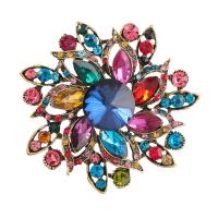 Rhinestone Brooch Zinc Alloy with Glass Rhinestone Flower gold color plated for woman & with rhinestone Sold By Lot