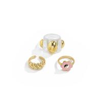 Juego de anillos de aleación de zinc, con Acrílico, chapado en color dorado, tres piezas & para mujer & esmalte, 17mm, 18mm, tamaño:6.5-8, Vendido por Set