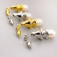 Boucles d'oreilles pendantes en laiton, avec perle de plastique, Placage, bijoux de mode & pour femme, plus de couleurs à choisir, protéger l'environnement, sans nickel, plomb et cadmium, 27mm, Vendu par paire