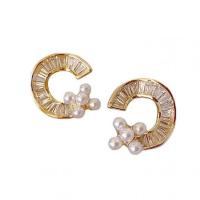 Boucles d'oreilles en laiton zircon cubique pavent, avec perle de plastique, Placage de couleur d'or, pavé de micro zircon & pour femme, 16x16mm, Vendu par paire