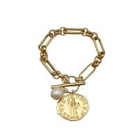 Bracelets en laiton, avec perle d'eau douce cultivée, Placage de couleur d'or, styles différents pour le choix & pour femme, 190mm, Vendu par PC