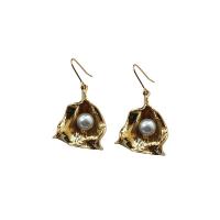 Messing Drop ørering, med Glass Pearl, Shell, guldfarve belagt, for kvinde, 43x25mm, Solgt af par