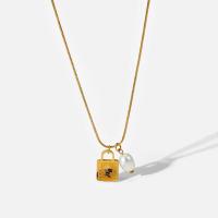 Титановые стали ожерелье, титан, с Пресноводные жемчуги, Замок, плакирован золотом, ювелирные изделия моды & Женский, 14.65mm, длина:460 мм, продается PC