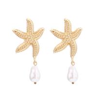 Boucles d'oreilles en alliage de zinc, avec Plastique ABS perle, étoile de mer, Placage de couleur d'or, bijoux de mode & pour femme, doré, 57x28mm, Vendu par paire