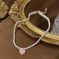 Plastik perle halskæde, Messing, med Plastic Pearl, med 1.96inch extender kæde, Heart, guldfarve belagt, forskellige stilarter for valg & med blomstermønster & for kvinde, Længde Ca. 15 inch, Solgt af PC